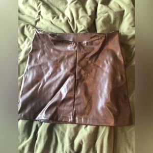 Faux leather mini skirt